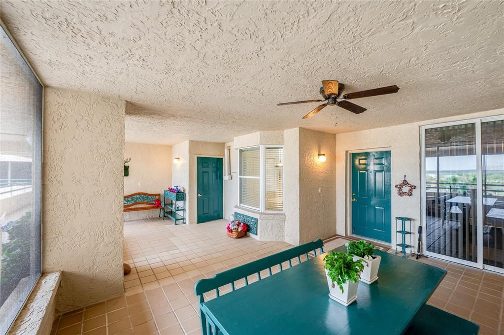 En Venta: $749,900 (3 camas, 3 baños, 2290 Pies cuadrados)