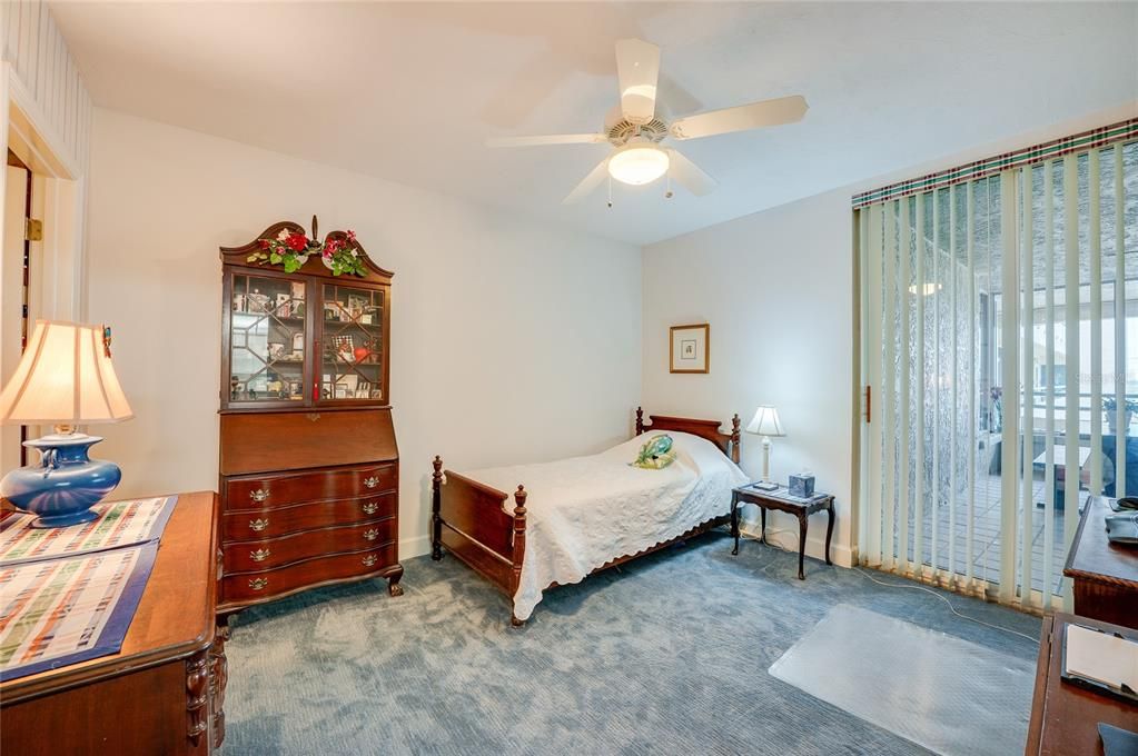 En Venta: $749,900 (3 camas, 3 baños, 2290 Pies cuadrados)