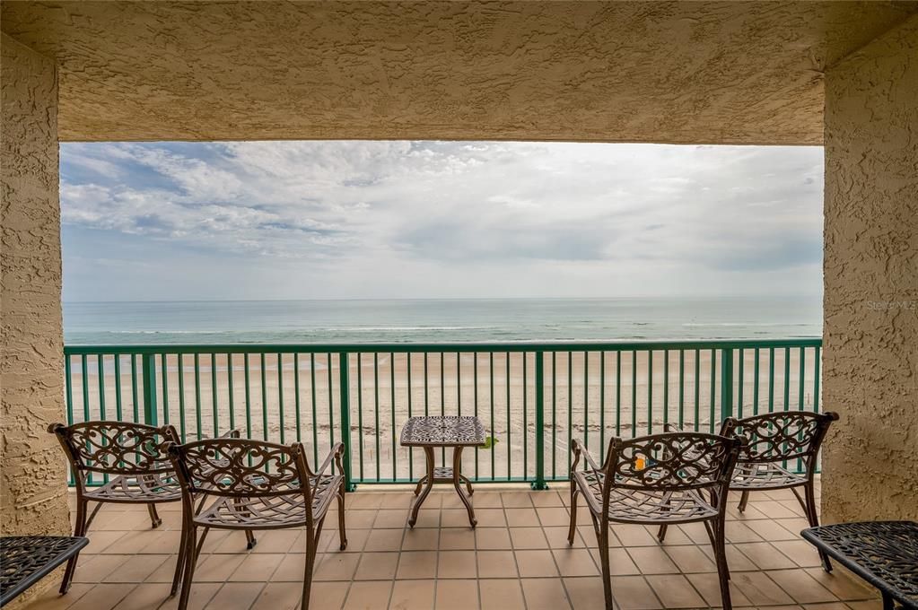 En Venta: $749,900 (3 camas, 3 baños, 2290 Pies cuadrados)