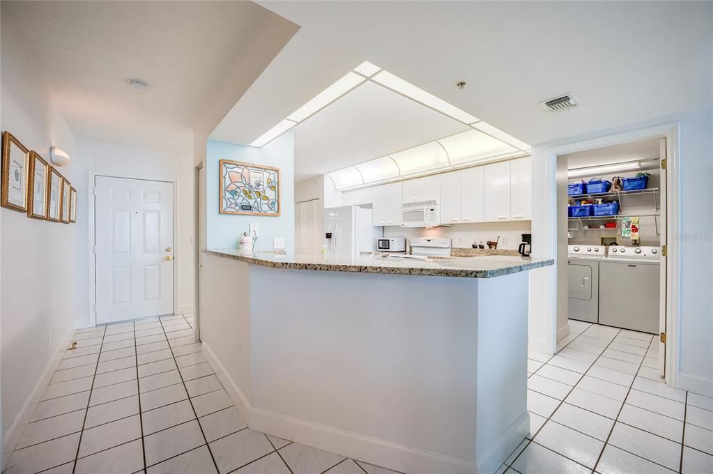 En Venta: $749,900 (3 camas, 3 baños, 2290 Pies cuadrados)