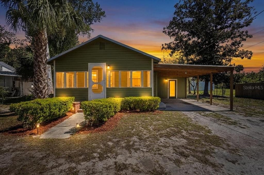 For Sale: $139,966 (2 beds, 2 baths, 1000 Square Feet)
