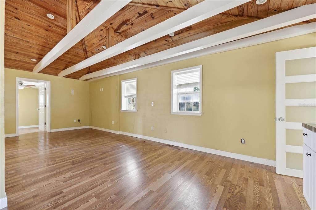 En Venta: $265,000 (3 camas, 1 baños, 1104 Pies cuadrados)