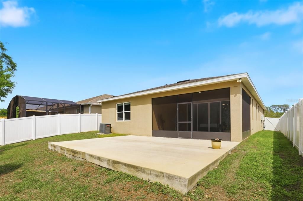 For Sale: $385,000 (4 beds, 2 baths, 1928 Square Feet)