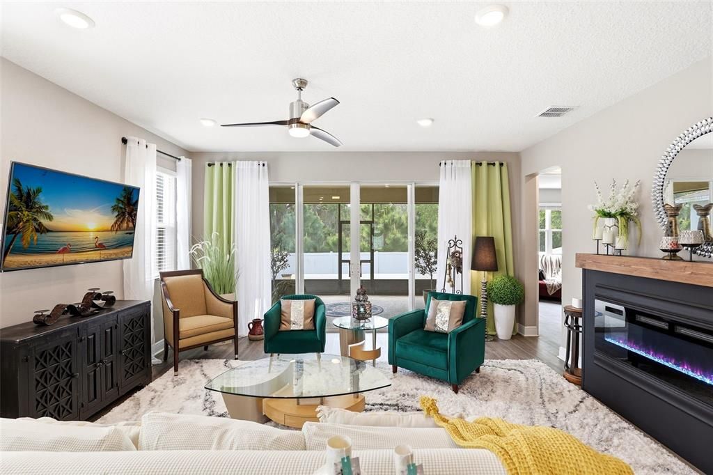 For Sale: $385,000 (4 beds, 2 baths, 1928 Square Feet)