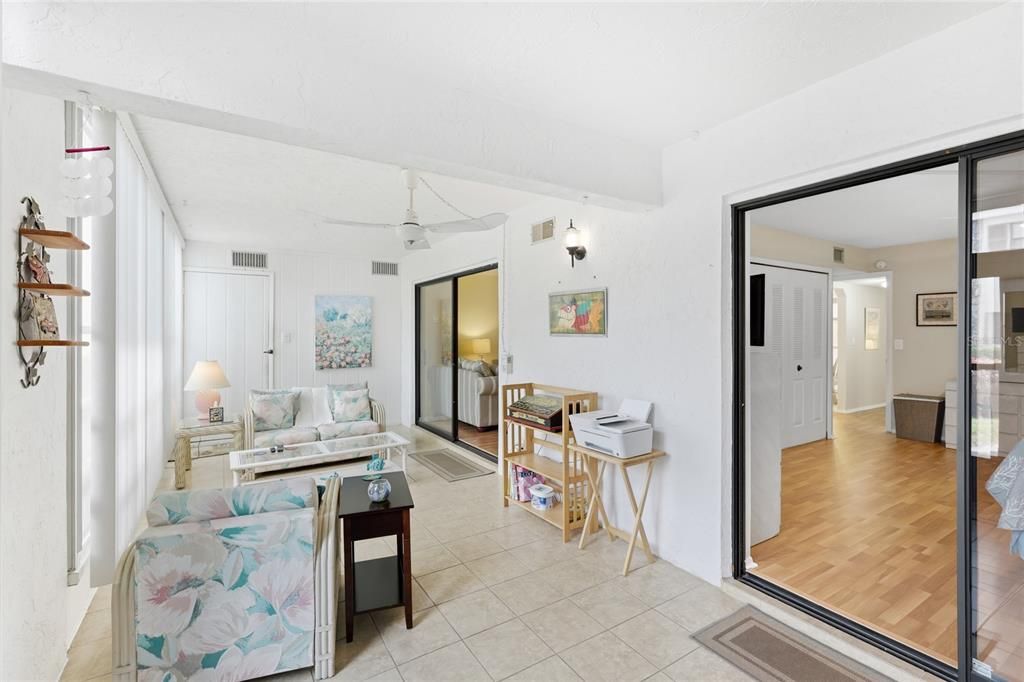 Active With Contract: $169,500 (2 beds, 2 baths, 1471 Square Feet)