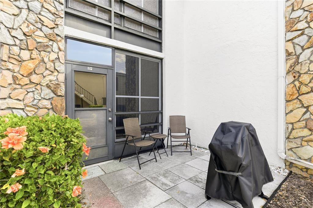 Active With Contract: $169,500 (2 beds, 2 baths, 1471 Square Feet)