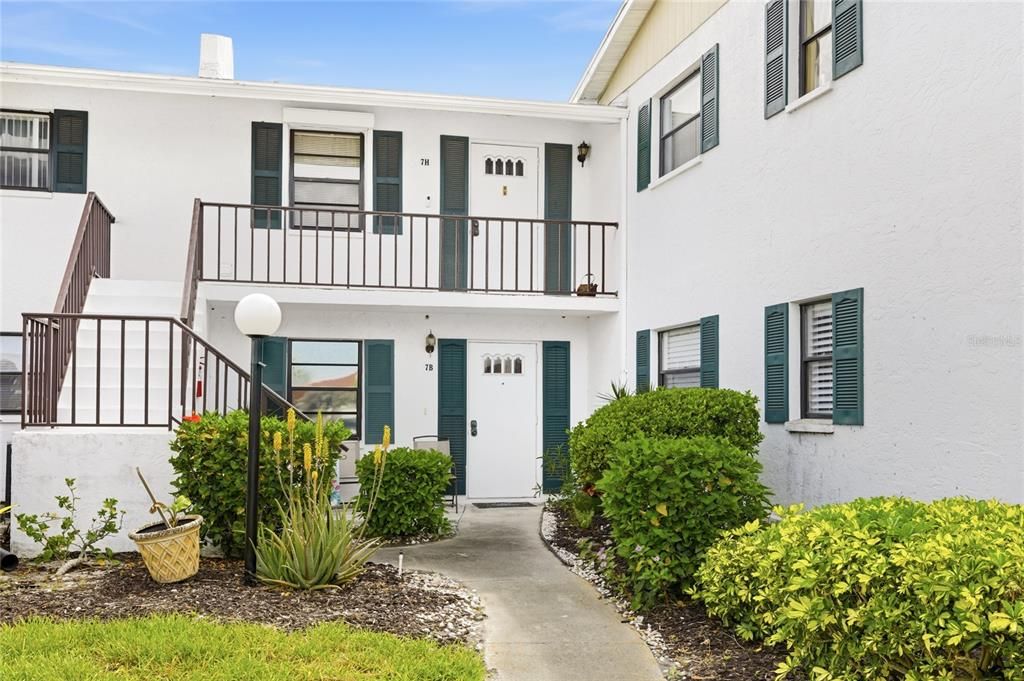 Active With Contract: $169,500 (2 beds, 2 baths, 1471 Square Feet)
