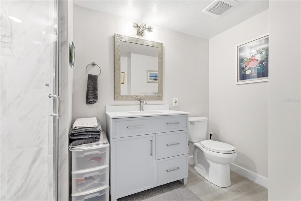 Active With Contract: $169,500 (2 beds, 2 baths, 1471 Square Feet)