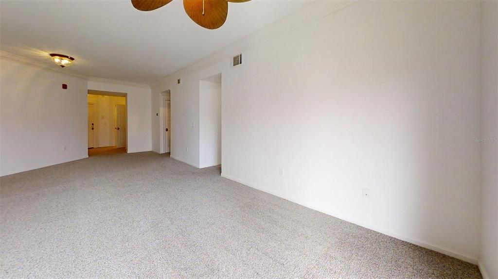 For Sale: $459,000 (2 beds, 2 baths, 1476 Square Feet)