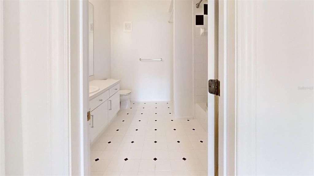 For Sale: $459,000 (2 beds, 2 baths, 1476 Square Feet)