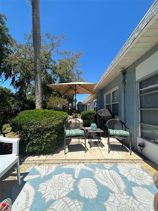For Rent: $2,100 (2 beds, 2 baths, 923 Square Feet)