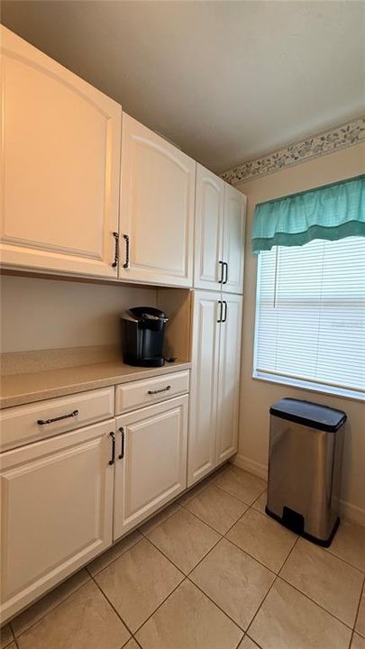 For Rent: $2,000 (2 beds, 2 baths, 923 Square Feet)