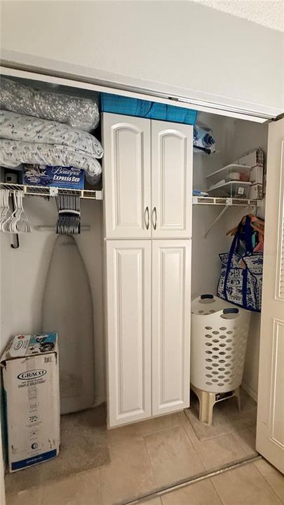 For Rent: $2,000 (2 beds, 2 baths, 923 Square Feet)