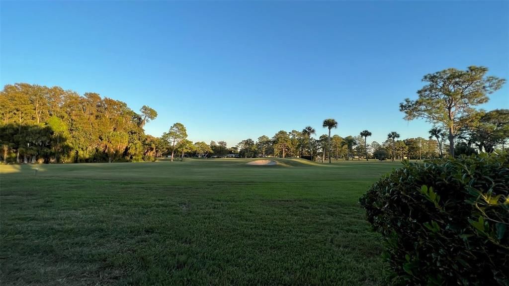 For Rent: $2,100 (2 beds, 2 baths, 923 Square Feet)