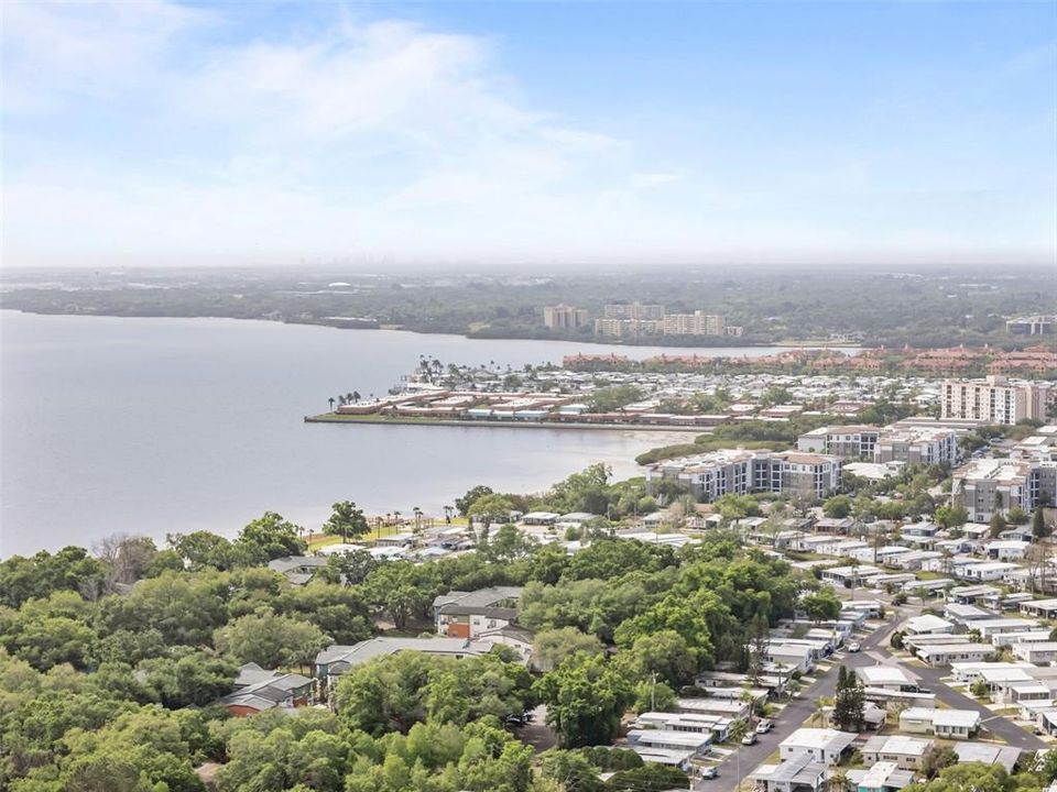 На продажу: $180,000 (2 спален, 2 ванн, 1200 Квадратных фут)