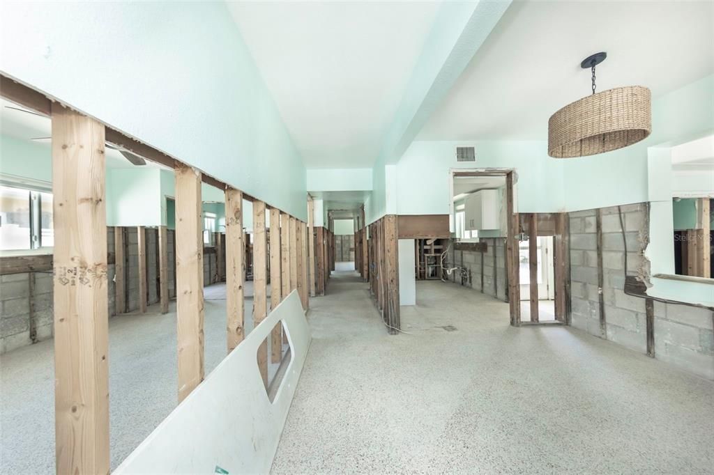 На продажу: $650,000 (3 спален, 2 ванн, 1420 Квадратных фут)