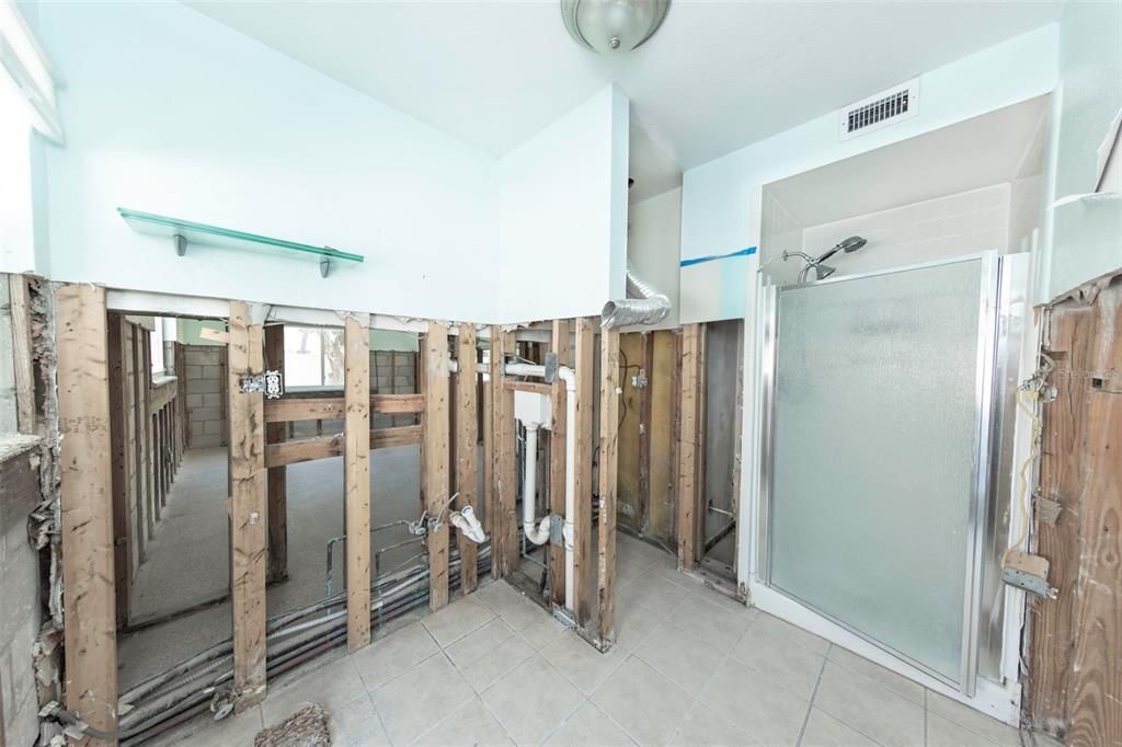 На продажу: $650,000 (3 спален, 2 ванн, 1420 Квадратных фут)