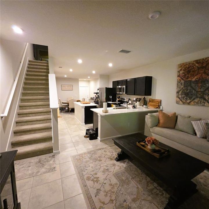 En Venta: $325,000 (3 camas, 2 baños, 1440 Pies cuadrados)