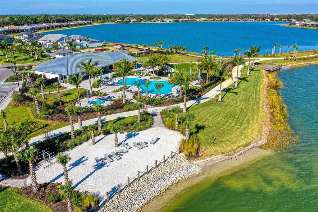 En Venta: $1,495,000 (4 camas, 4 baños, 3857 Pies cuadrados)