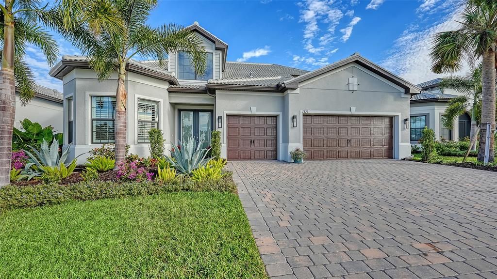 En Venta: $1,495,000 (4 camas, 4 baños, 3857 Pies cuadrados)