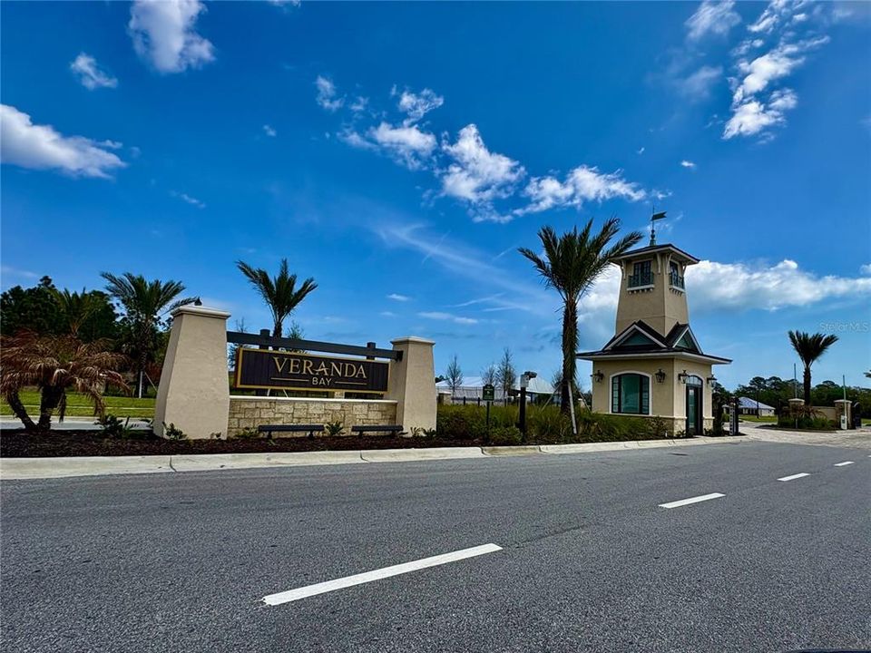 На продажу: $445,000 (0.15 acres)