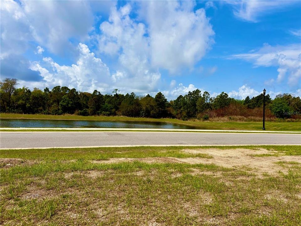 На продажу: $445,000 (0.15 acres)