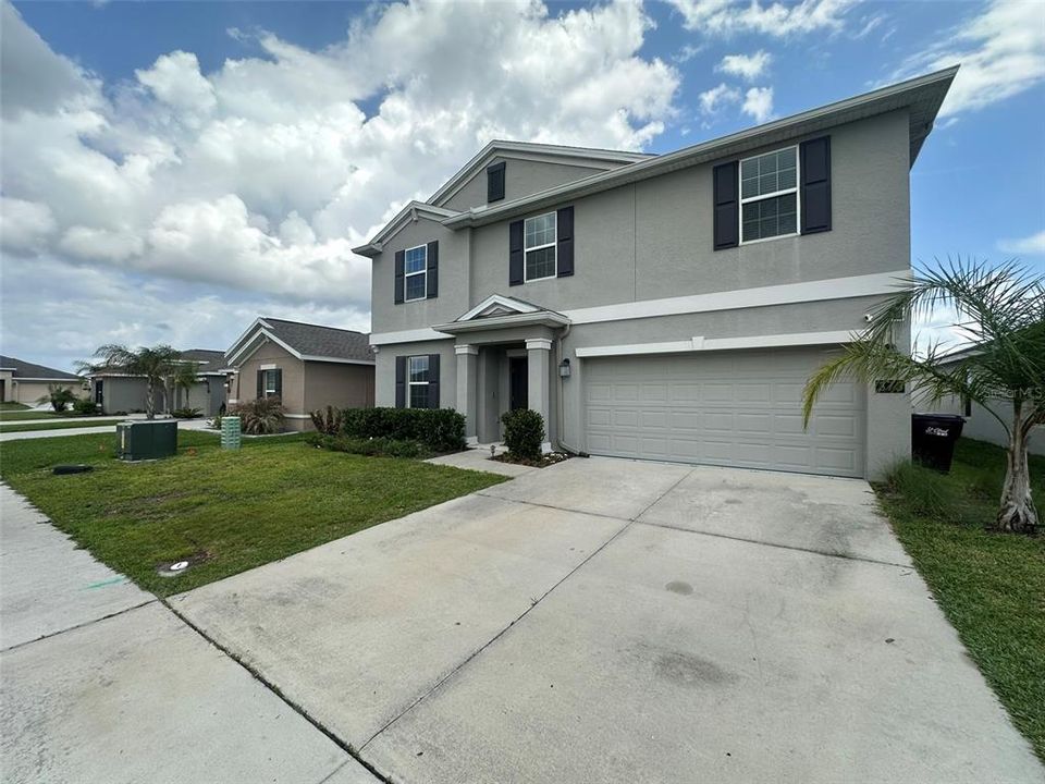 Active With Contract: $2,899 (5 beds, 2 baths, 2879 Square Feet)