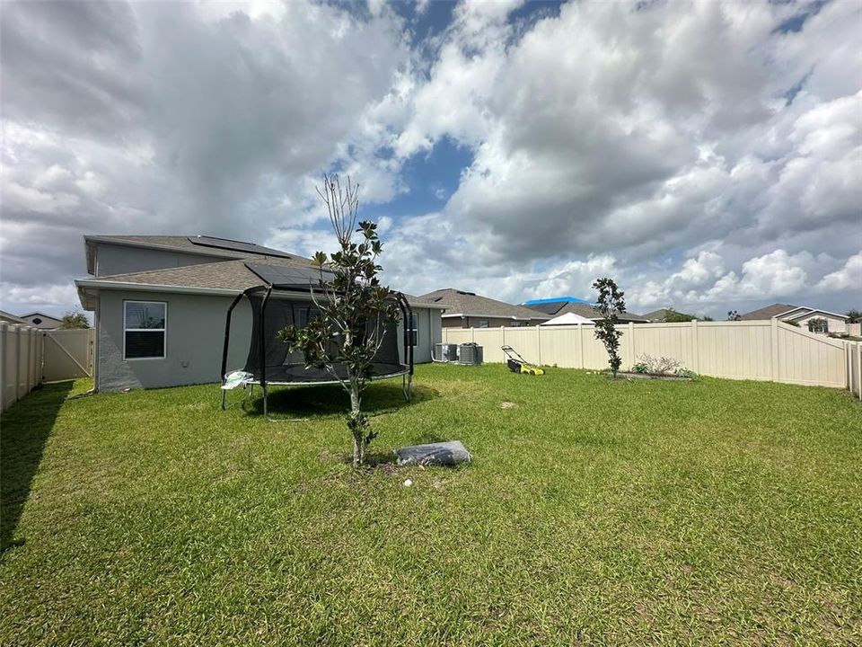 Active With Contract: $2,899 (5 beds, 2 baths, 2879 Square Feet)