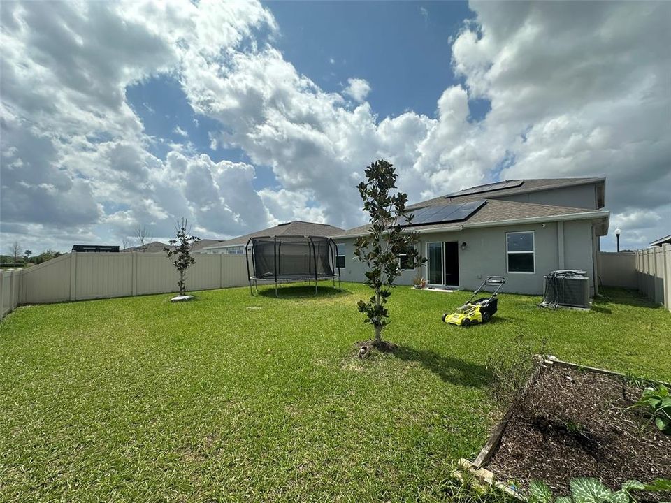 Active With Contract: $2,899 (5 beds, 2 baths, 2879 Square Feet)