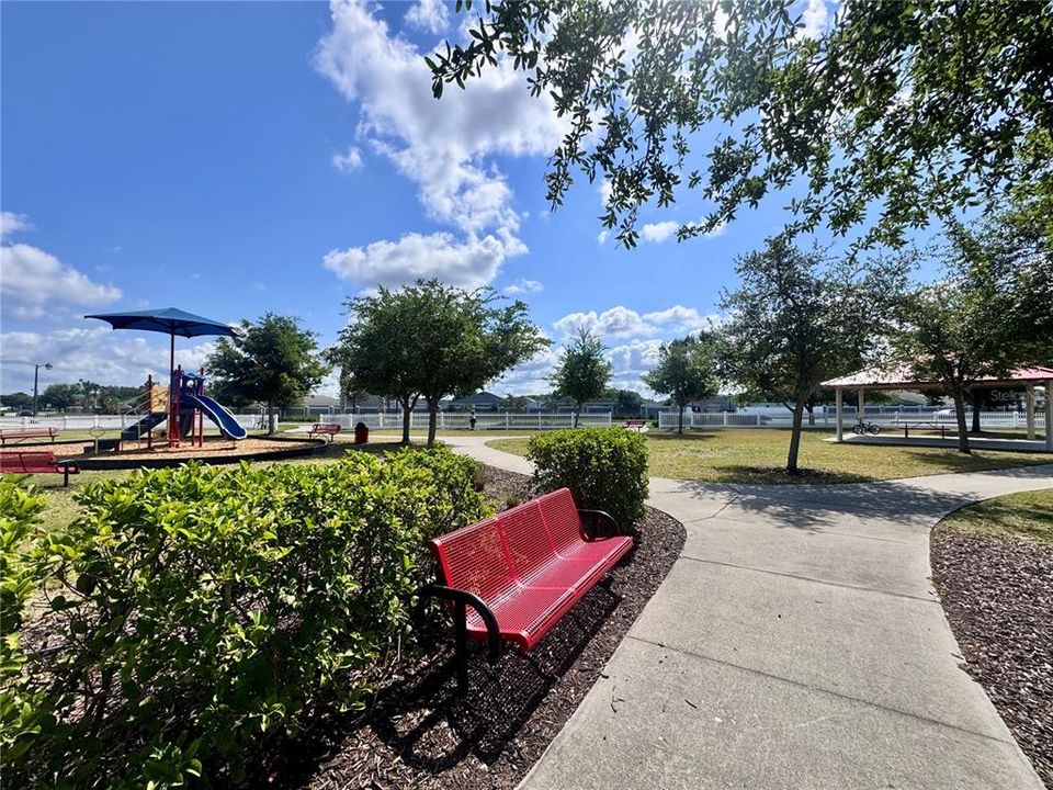 Active With Contract: $2,899 (5 beds, 2 baths, 2879 Square Feet)