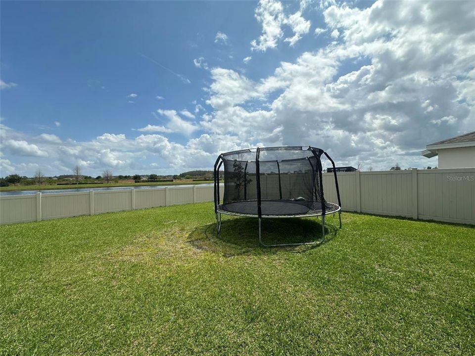 Active With Contract: $2,899 (5 beds, 2 baths, 2879 Square Feet)