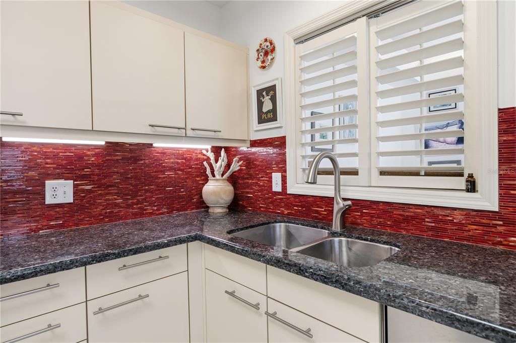 Activo con contrato: $615,000 (2 camas, 2 baños, 1707 Pies cuadrados)