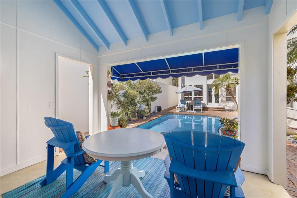Activo con contrato: $615,000 (2 camas, 2 baños, 1707 Pies cuadrados)