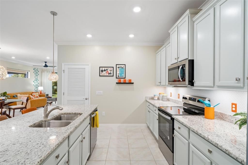 В аренду: $2,500 (2 спален, 2 ванн, 1515 Квадратных фут)