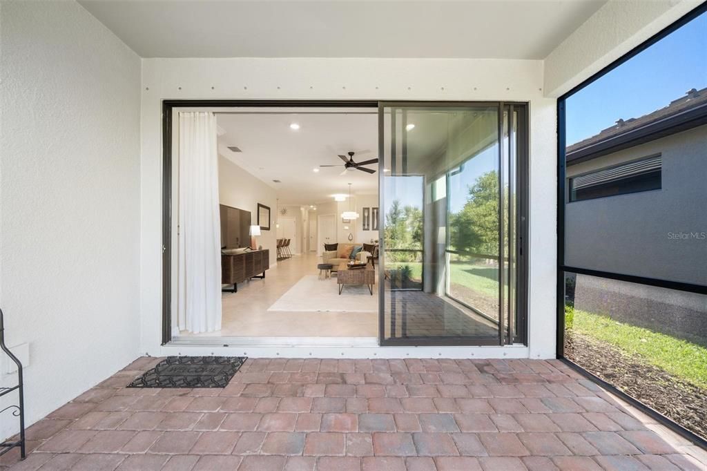 В аренду: $2,500 (2 спален, 2 ванн, 1515 Квадратных фут)