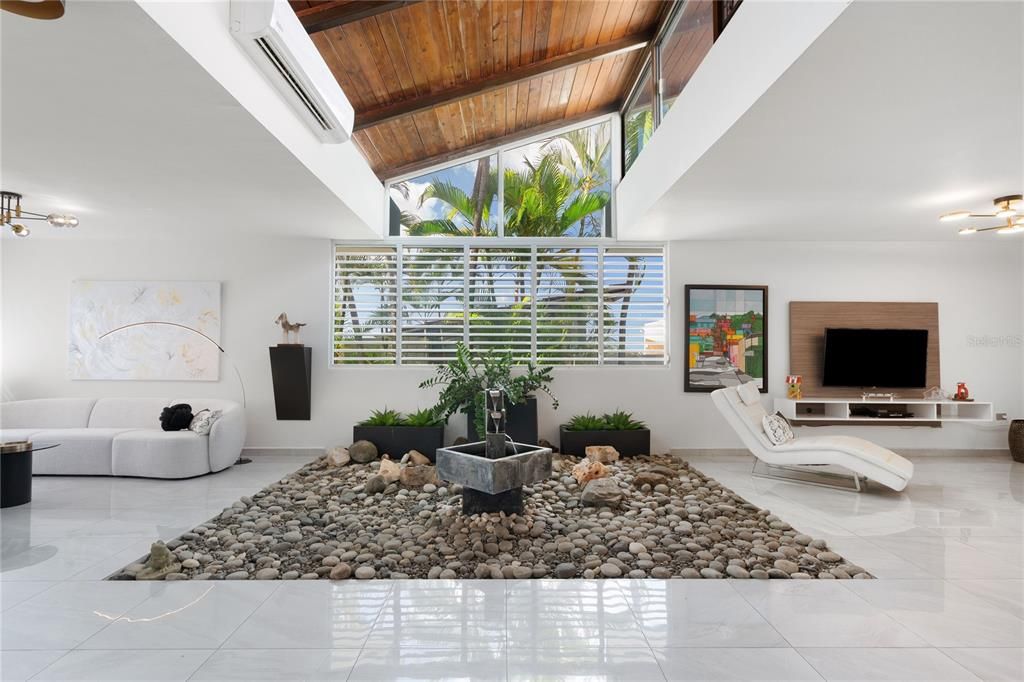 Activo con contrato: $1,195,000 (4 camas, 2 baños, 3132 Pies cuadrados)