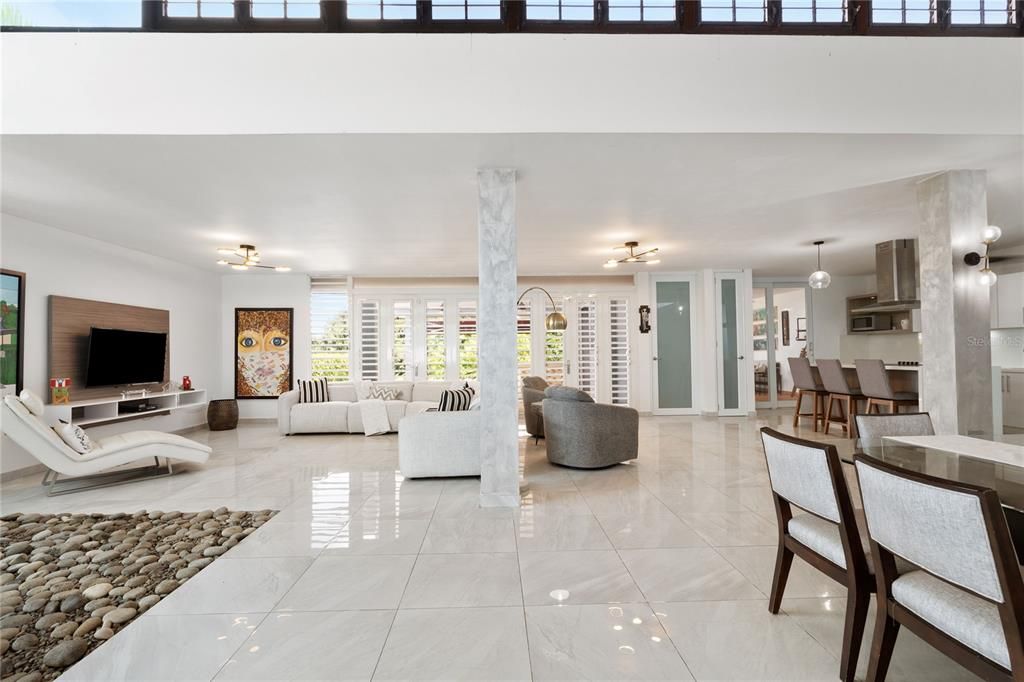 Activo con contrato: $1,195,000 (4 camas, 2 baños, 3132 Pies cuadrados)
