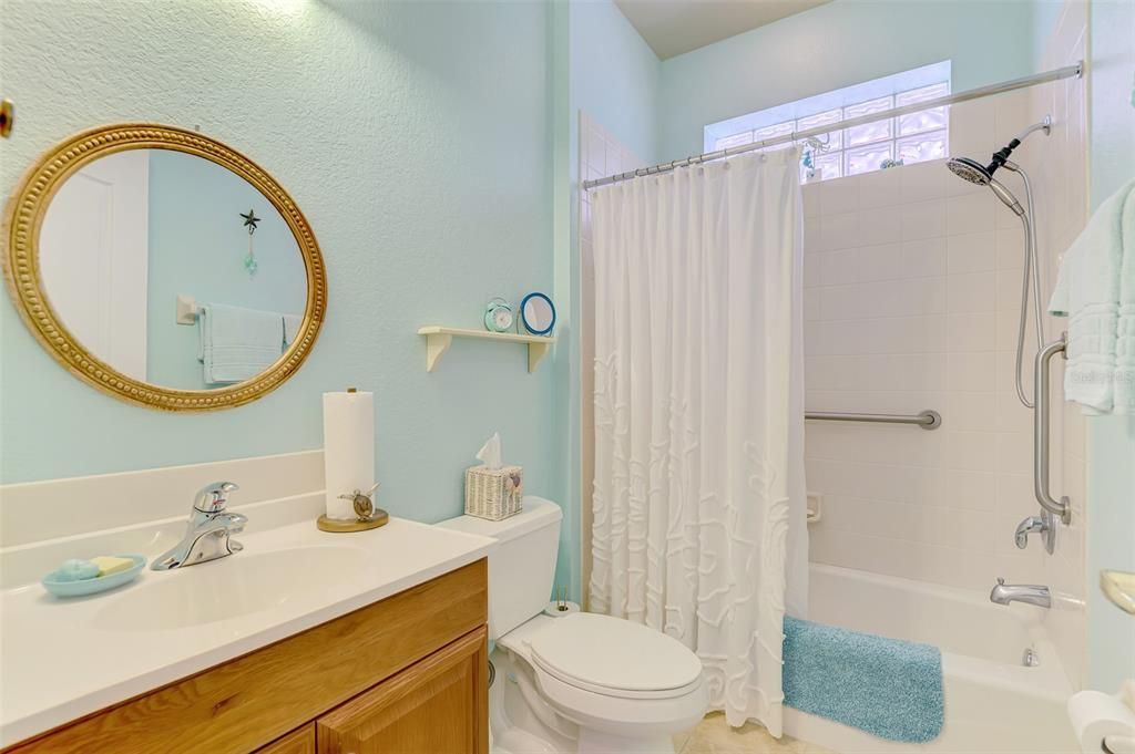 Под контрактом: $262,000 (2 спален, 2 ванн, 1385 Квадратных фут)