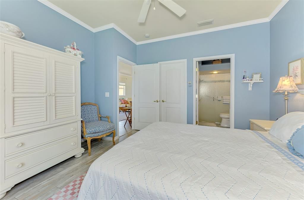 Под контрактом: $262,000 (2 спален, 2 ванн, 1385 Квадратных фут)