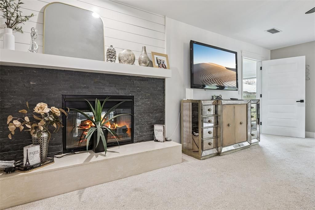 For Sale: $499,999 (3 beds, 2 baths, 2374 Square Feet)