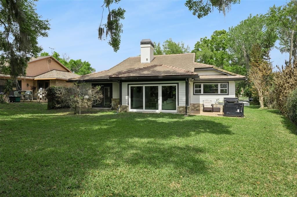 For Sale: $499,999 (3 beds, 2 baths, 2374 Square Feet)