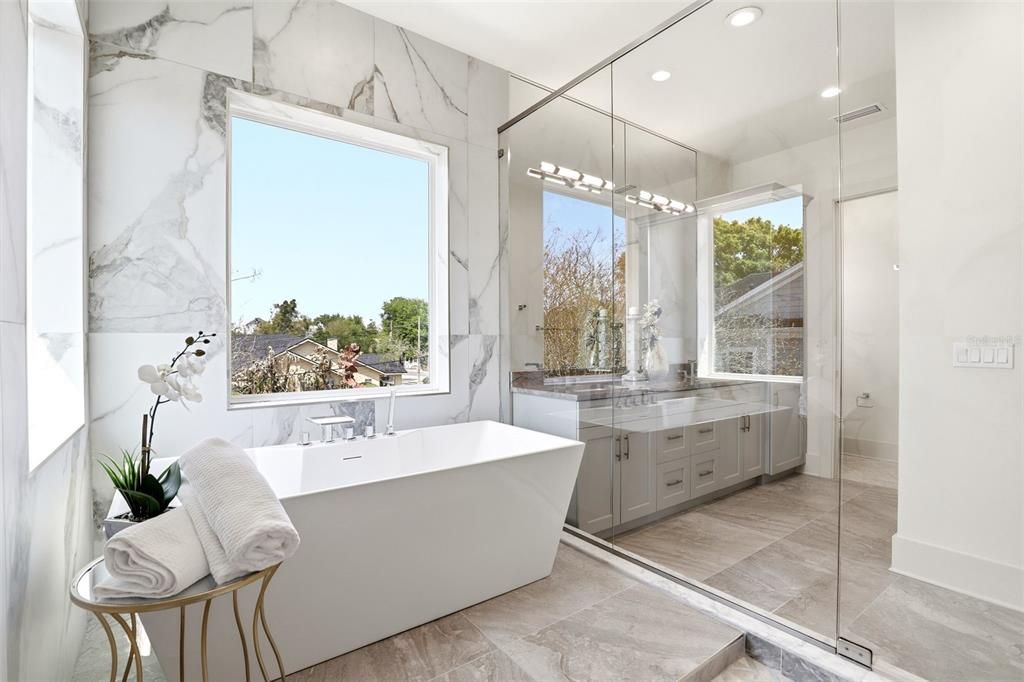 For Sale: $1,375,000 (5 beds, 4 baths, 3246 Square Feet)