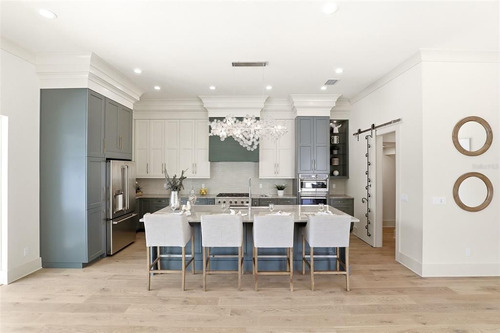 For Sale: $1,375,000 (5 beds, 4 baths, 3246 Square Feet)