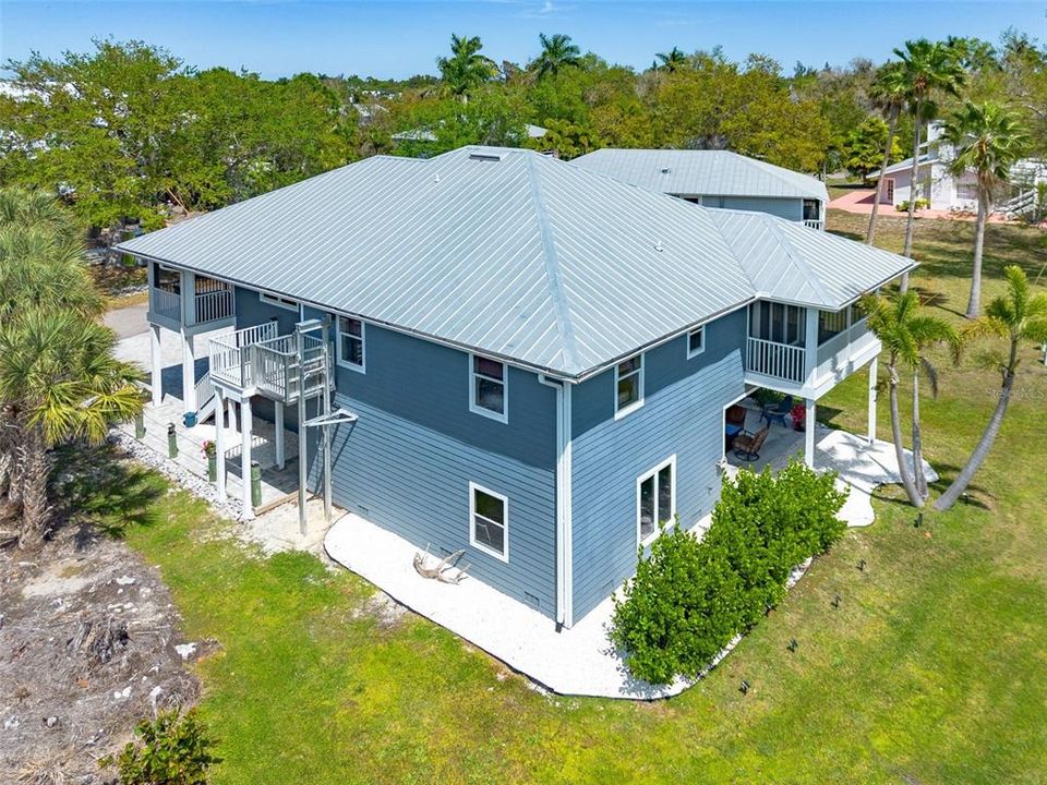 For Sale: $549,500 (3 beds, 3 baths, 1810 Square Feet)