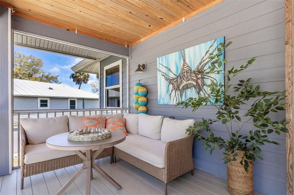 For Sale: $549,500 (3 beds, 3 baths, 1810 Square Feet)