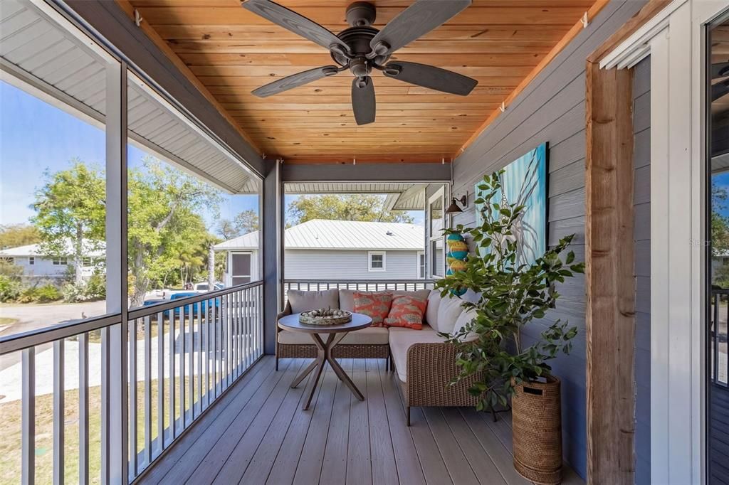 For Sale: $549,500 (3 beds, 3 baths, 1810 Square Feet)