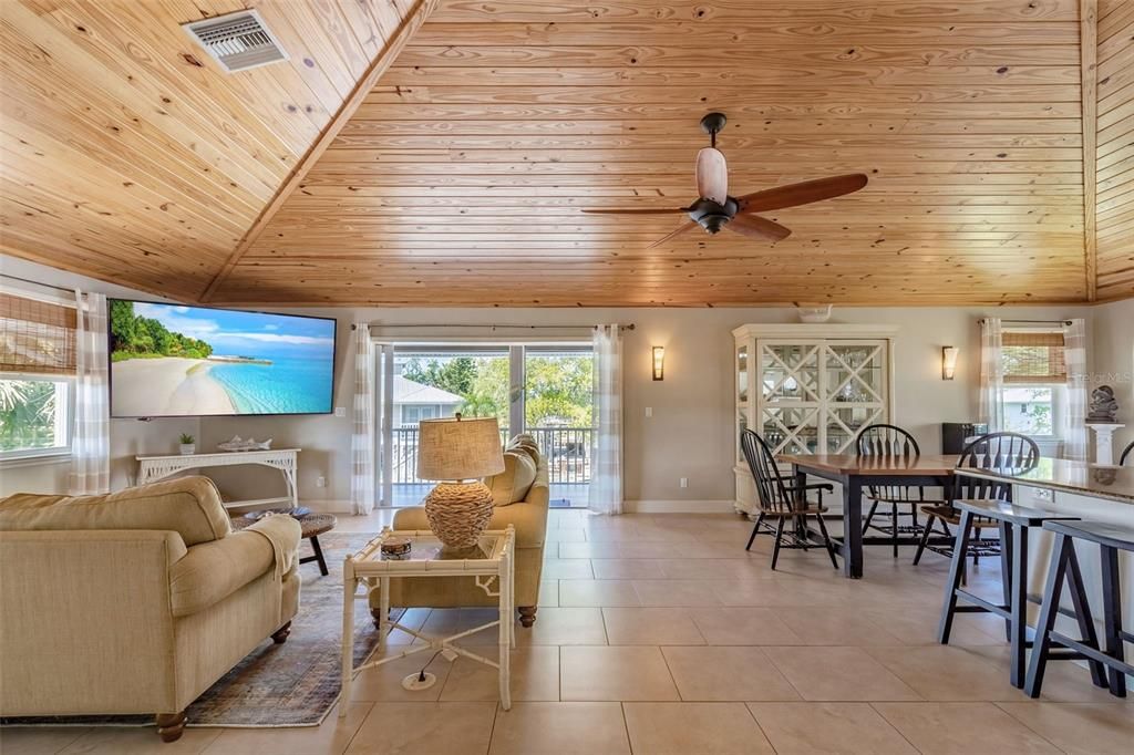 For Sale: $549,500 (3 beds, 3 baths, 1810 Square Feet)