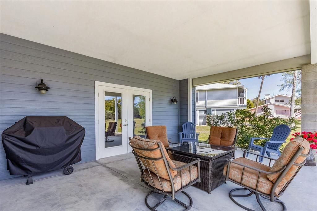 For Sale: $549,500 (3 beds, 3 baths, 1810 Square Feet)