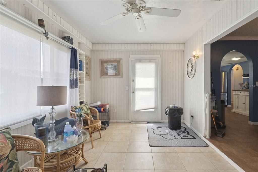 En Venta: $216,000 (2 camas, 2 baños, 1446 Pies cuadrados)