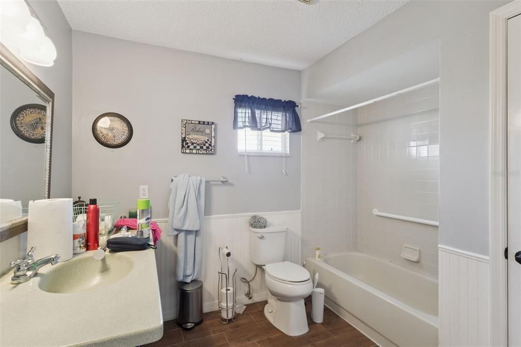 En Venta: $216,000 (2 camas, 2 baños, 1446 Pies cuadrados)